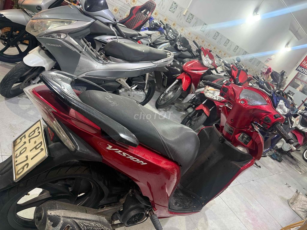 vision 2016 đẹp keng zin êm đi hoc,đi chơi quá ok. Mua bán Xe máy tại Huyện Bình Chánh Tp Hồ Chí Minh được đăng bởi CH HƠN PHÁT CHUYÊN MUA BÁN XE CŨ MỚI hình 4