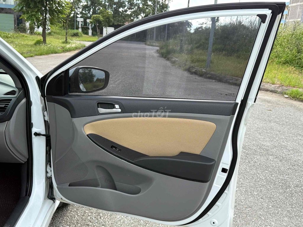 Hyundai Accent 2016 1.4 MT - 110000 km. Mua bán Ô tô tại Huyện Gia Lộc Hải Dương được đăng bởi Nhất Tín Ô Tô Hải Dương hình 19