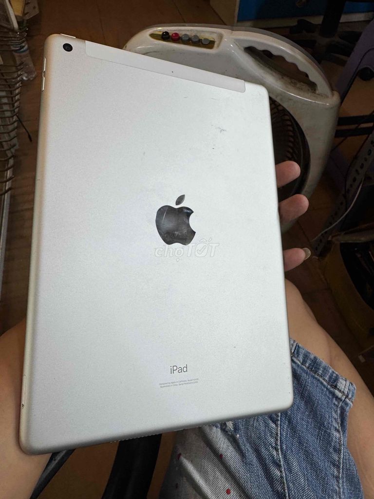 Apple iPad Gen 8 Bạc. Mua bán Máy tính bảng tại Quận Hai Bà Trưng Hà Nội được đăng bởi Tên chưa cung cấp hình 1