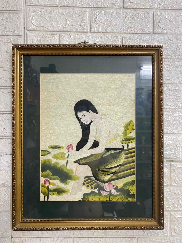Tranh thêu tay 53x45cm vải thêu. Mua bán Đồ sưu tầm, đồ cổ tại Quận Tây Hồ Hà Nội được đăng bởi Nguyễn Viết Hải hình 1