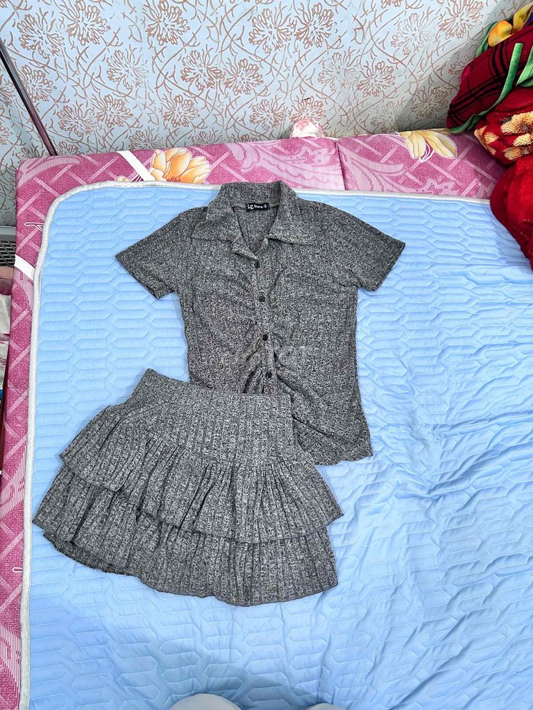 Bộ quần áo nữ vải dệt kim. Mua bán Quần áo tại Huyện Ea Kar Đắk Lắk được đăng bởi Đàm Ngọc Bích hình 1
