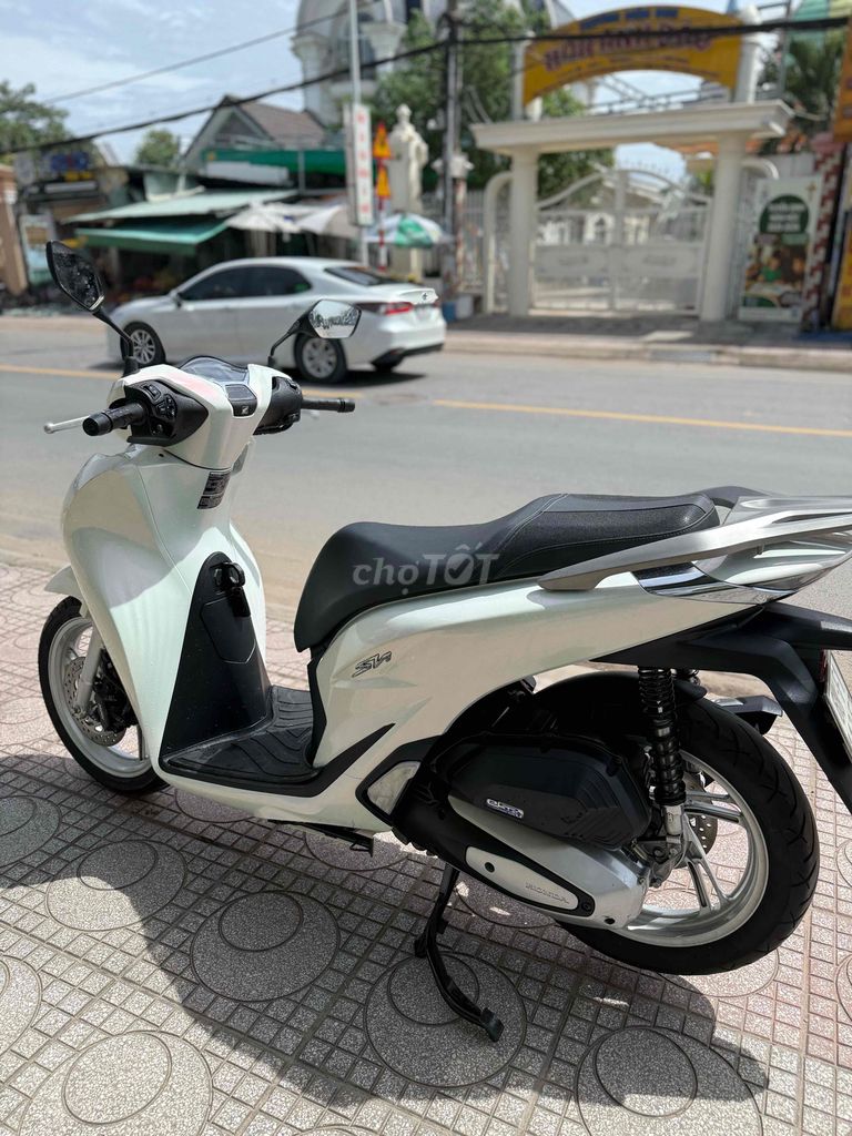 Honda SH 125 2022 Trắng ánh cam hồng. Mua bán Xe máy tại Thành phố Thuận An Bình Dương được đăng bởi Xe Máy Minh Tú Bình Dương hình 7