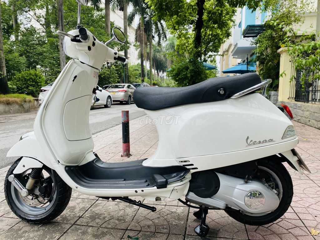 PIAGGIO VESPA 125-3vie TRẮNG BIỂN 29 CHÍNH CHỦ. Mua bán Xe máy tại Quận Bắc Từ Liêm Hà Nội được đăng bởi Lộc Phát hình 6