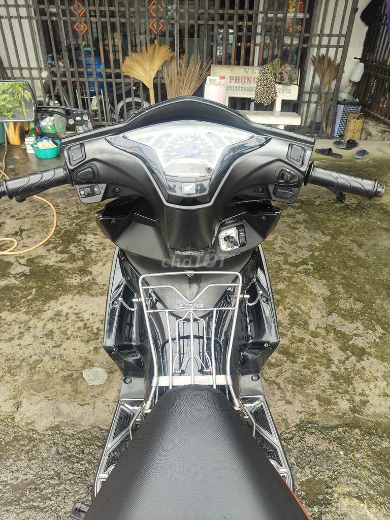 HONDA AIRBLADE FI 2015 NGUYÊN ZIN. Mua bán Xe máy tại Huyện Bình Tân Vĩnh Long được đăng bởi MƯỜI   BÌNH TÂN VL hình 2