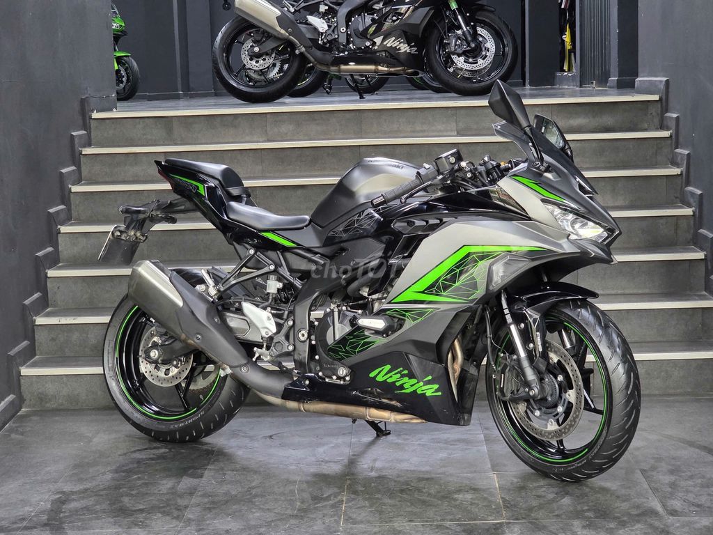 ZX25R  MODEL 2023 MÀU XÁM TITAN. Mua bán Xe máy tại Quận Tây Hồ Hà Nội được đăng bởi Tu Phamanh hình 1