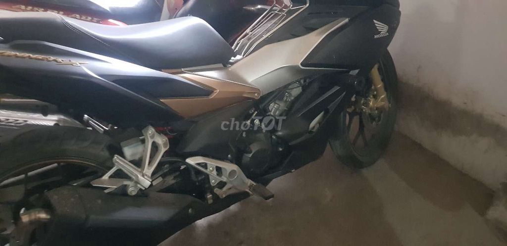 Bán e winer v2 đẹp. Mua bán Xe máy tại Quận Ba Đình Hà Nội được đăng bởi Mr Phương hình 3