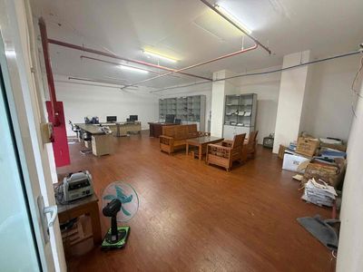 Аренда · 2 комн. · 297 м² · Quận 8, ул. An Dương Vương