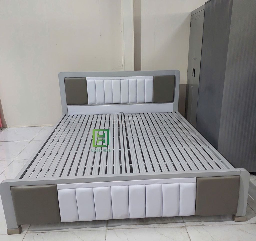 Giường sắt hộp Quang Hùng Đa dạng Xám. Mua bán Giường, chăn ga gối nệm tại Quận 7 Tp Hồ Chí Minh được đăng bởi Nội Thất Quang Hùng TD hình 1