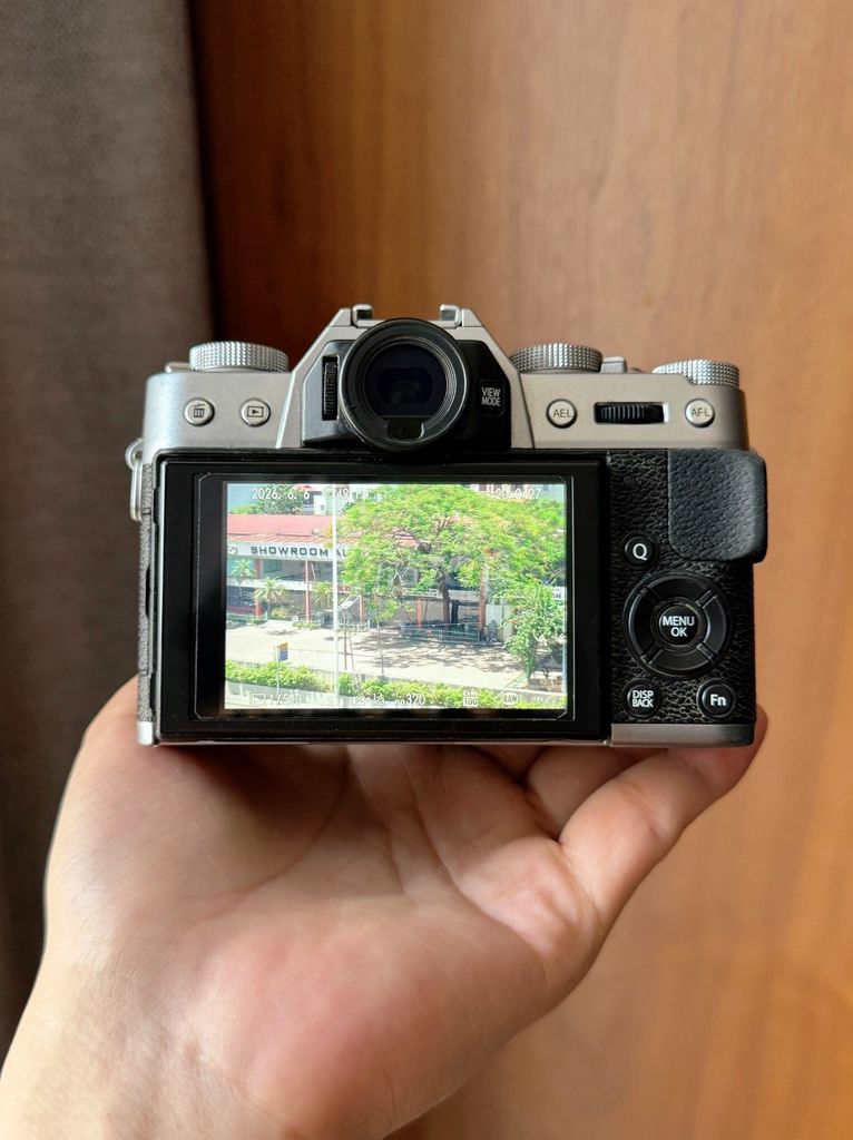 Máy ảnh Fujifilm X-T10 kèm lens 50mm và 28mm. Mua bán Máy ảnh, Máy quay tại Quận Tây Hồ Hà Nội được đăng bởi Quân hình 1