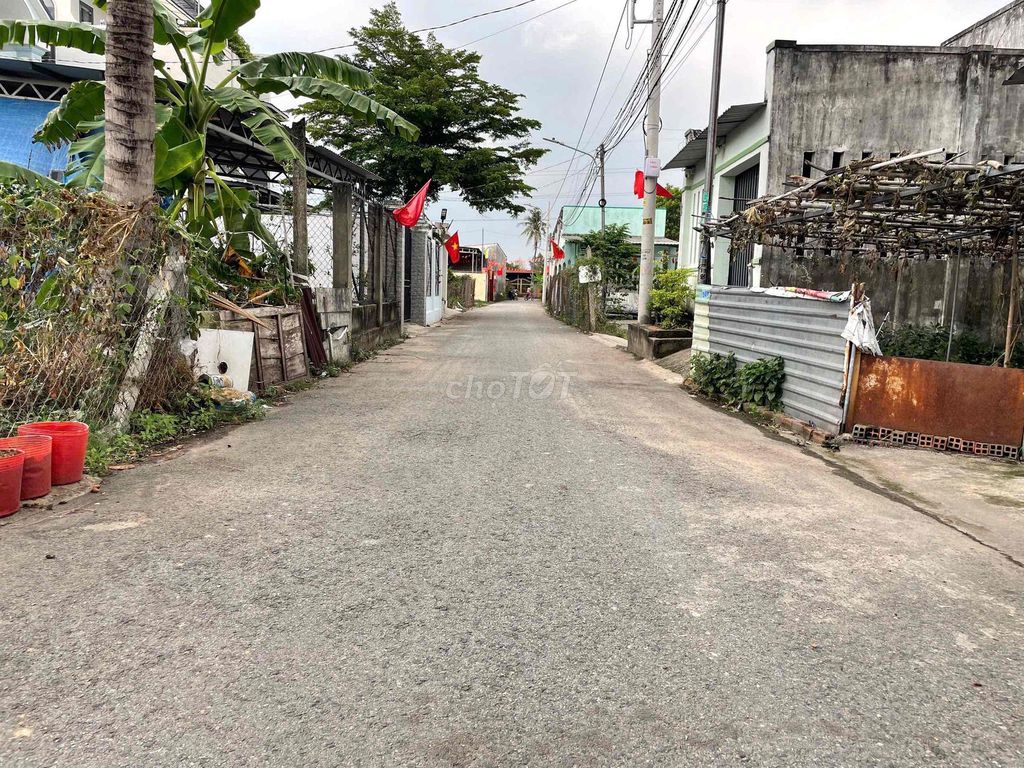 Bán đất hoà lợi ngay chợ nhật huy 155m2 đường nhựa giá ngộp