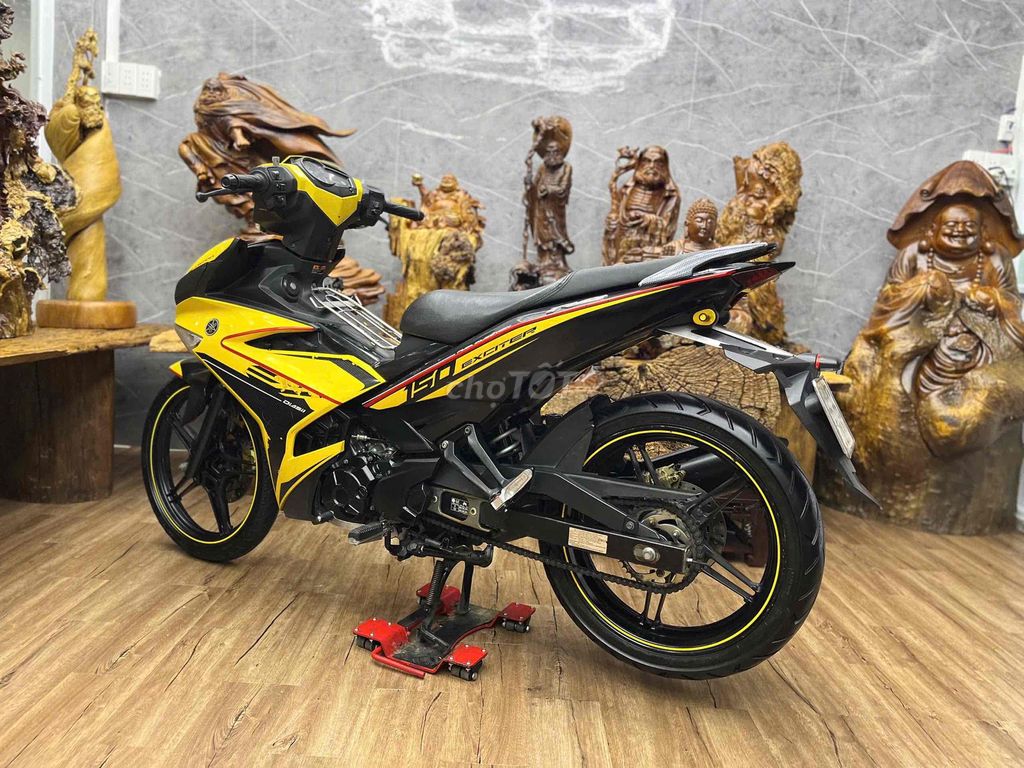 👉Exciter 2017 chính chủ biển Sg máy móc zin êm. Mua bán Xe máy tại Quận 7 Tp Hồ Chí Minh được đăng bởi Xe Cũ Hiếu CT hình 7