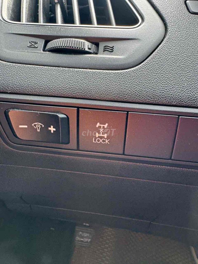Hyundai Tucson 2012 полный привод бензин автомат коричневый
