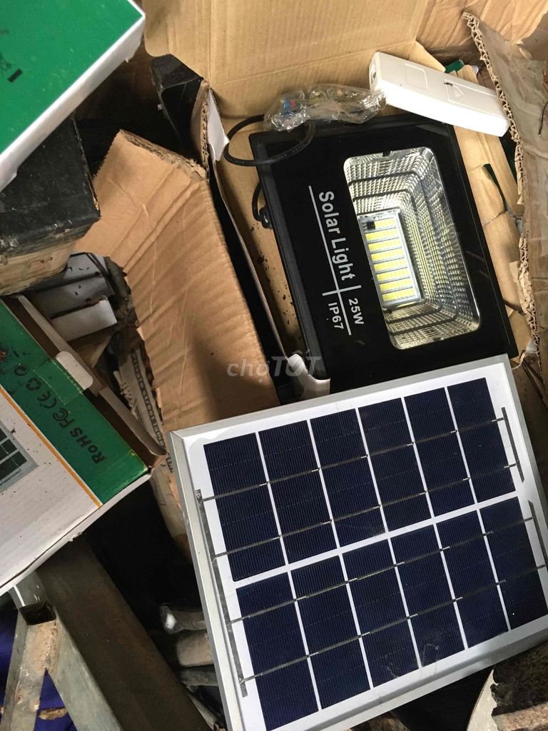 Đèn năng lượng mặt trời 25W IP67 Đen. Mua bán Đèn tại Thị xã Duy Tiên Hà Nam được đăng bởi hinh dieu linh hình 1