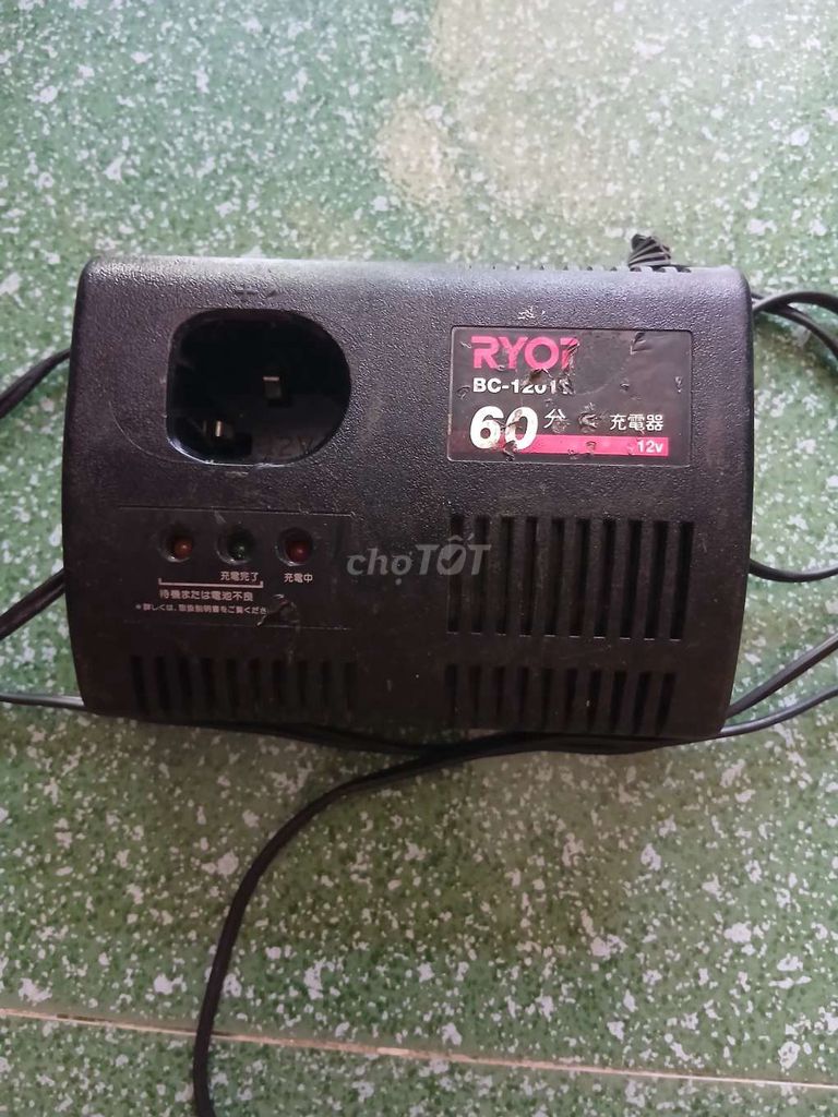 Sạc pin Ryobi BC-1201T Đen. Mua bán Phụ kiện (Màn hình, Chuột...) tại Huyện Tam Nông Đồng Tháp được đăng bởi Quy Le hình 1