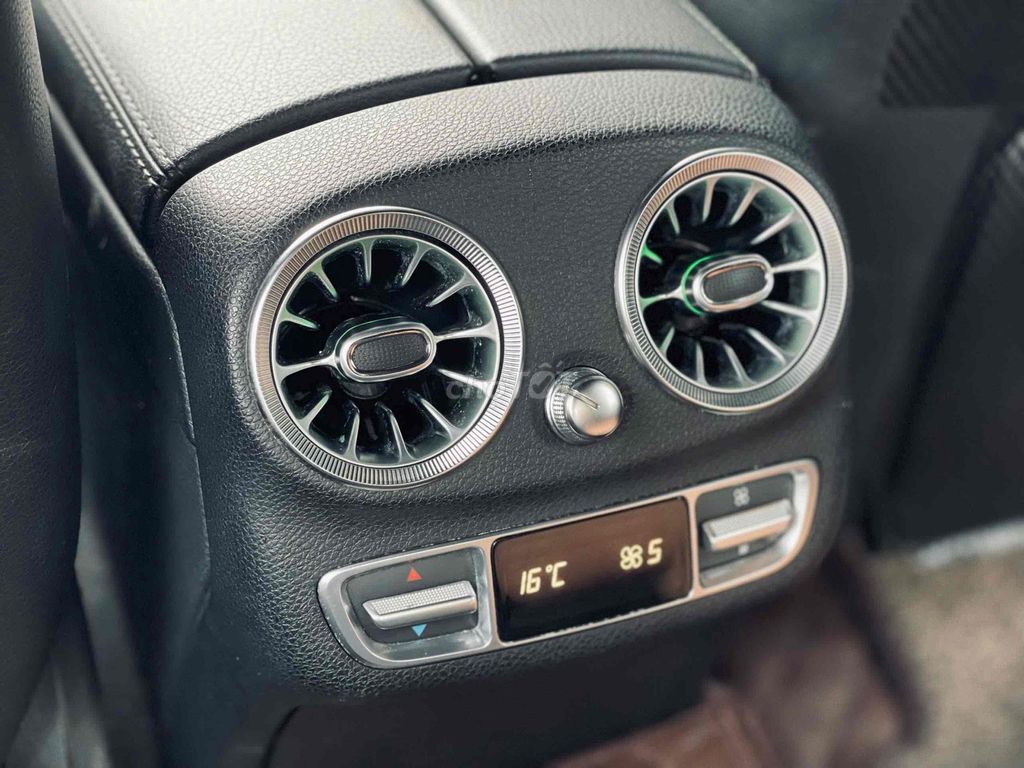 Mercedes Benz C Class 2015 C250 AMG - 80000 km. Mua bán Ô tô tại Quận Bình Thạnh Tp Hồ Chí Minh được đăng bởi kim hạo thiên hình 12