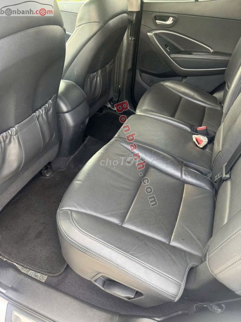Hyundai SantaFe 2.4L 4WD 2015 - 518 Triệu. Mua bán Ô tô tại Quận Long Biên Hà Nội được đăng bởi Nguyễn Khuyến hình 5