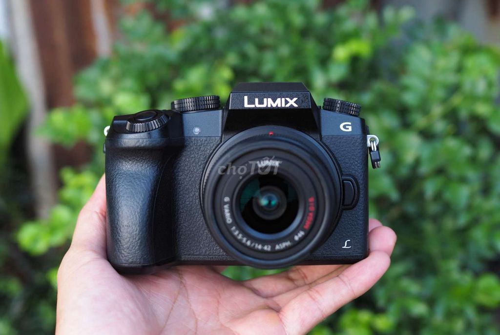 Lumix G7+14-42