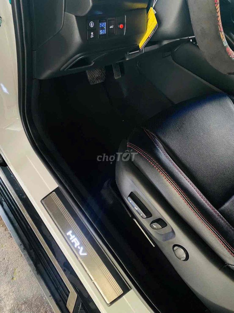 cần bán honda HR-V 2023 odo 30.000km. Mua bán Ô tô tại Quận Bình Tân Tp Hồ Chí Minh được đăng bởi Thu Hà  hình 8