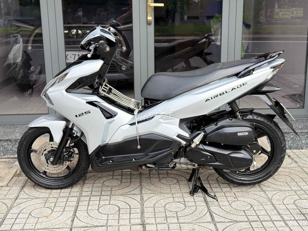 Air Blade 125 2021 Серебристый держатель в рассрочку Porsche BSTP 9