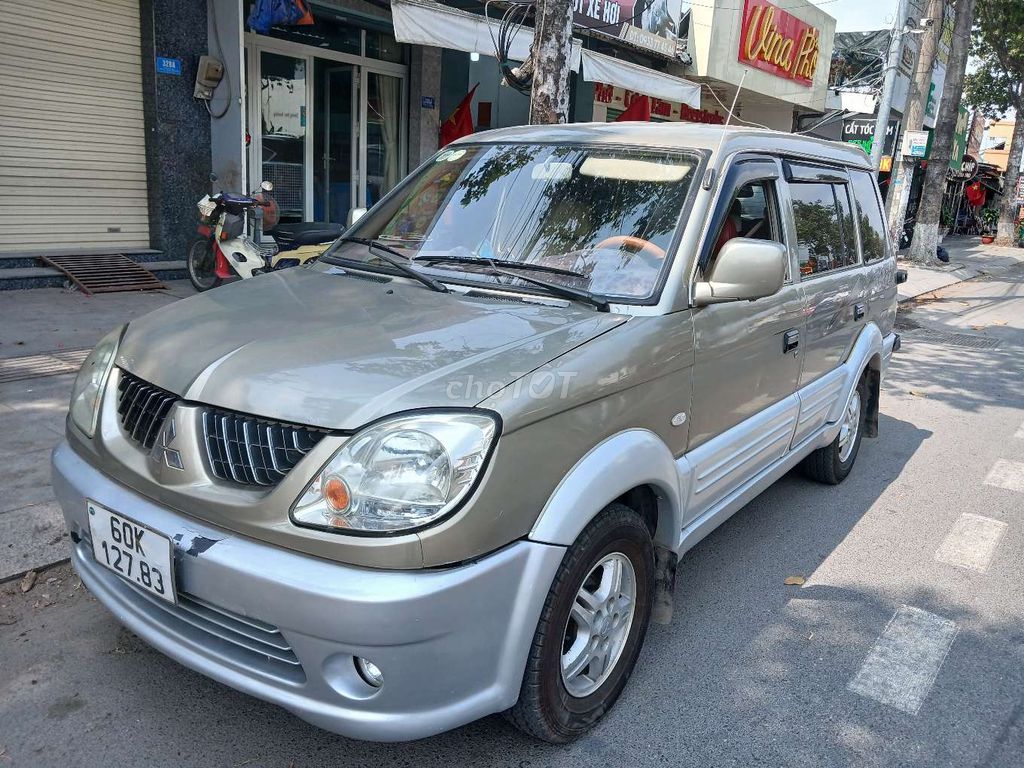 Mitsubishi Jolie 2004 photo 2