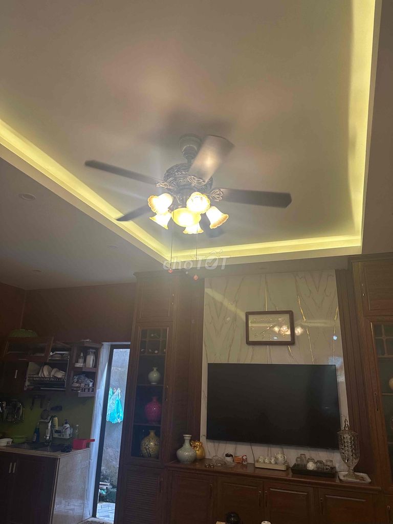 Quạt trần đèn Nâu. Mua bán Quạt tại Quận Long Biên Hà Nội được đăng bởi Vũ Ngọc Thanh hình 1