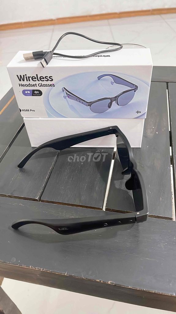 Kính mát Bluetooth XG88 Pro Đen Nghe nhạc. Mua bán Thiết bị đeo thông minh tại Quận Liên Chiểu Đà Nẵng được đăng bởi Văn Thế hình 1
