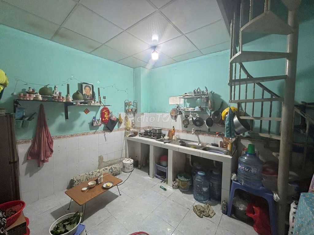 Дом 3 этажа железобетон, 4х4м, 2 спальни, 3 туалета, No Trang Long