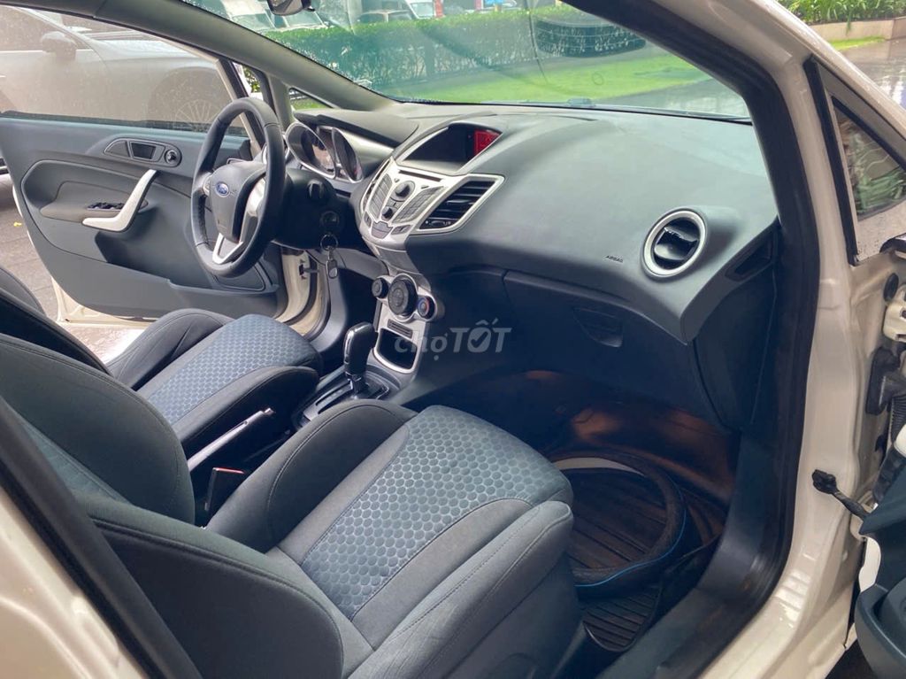 Ford Fiesta 2013 5 cửa 59.800 km - 1 chủ từ đầu. Mua bán Ô tô tại Quận Tân Bình Tp Hồ Chí Minh được đăng bởi Mr Hoài SÀI GÒN FORD  hình 11