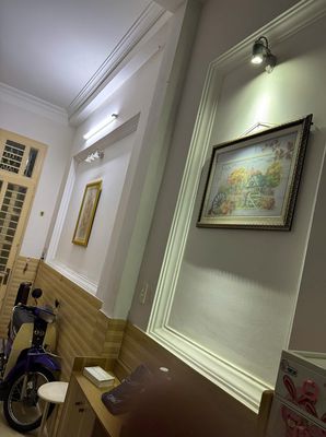 NHÀ Ở NGAY LB-BÍCH- HOÀ BÌNH DT; 4 X 12M 2 LẦU ST ĐÚC BTCT