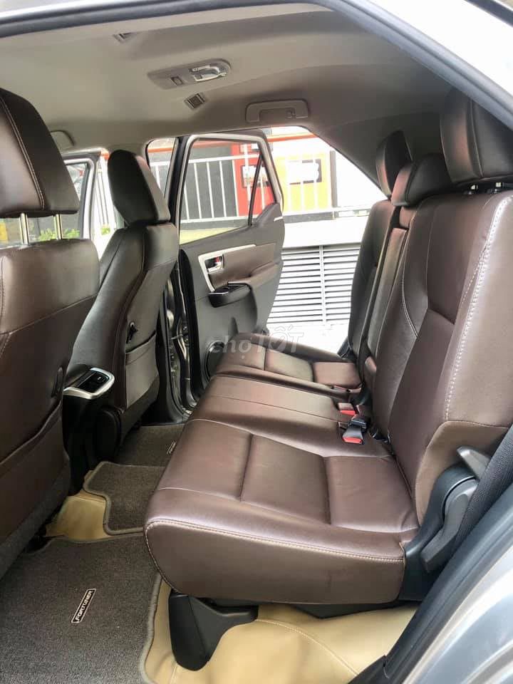 Fortuner 2019 máy dầu số tự động, màu xám. Mua bán Ô tô tại Quận 12 Tp Hồ Chí Minh được đăng bởi Xuân Trường hình 6