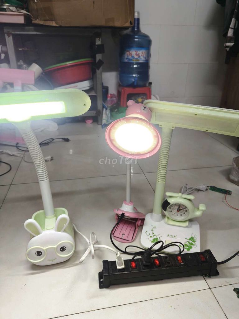 Đèn bàn học Xanh lá, Hồng Đã sử dụng. Mua bán Đèn tại Quận 8 Tp Hồ Chí Minh được đăng bởi cường  hình 1