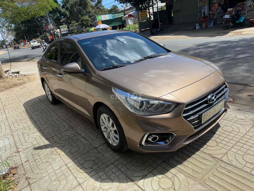 Hyundai Accent 2019 - 830000 km