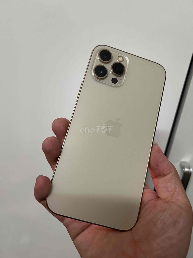 iPhone 12 Pro Max 256GB Vàng gold. Mua bán Điện thoại tại Quận Bắc Từ Liêm Hà Nội được đăng bởi Huân hình 1