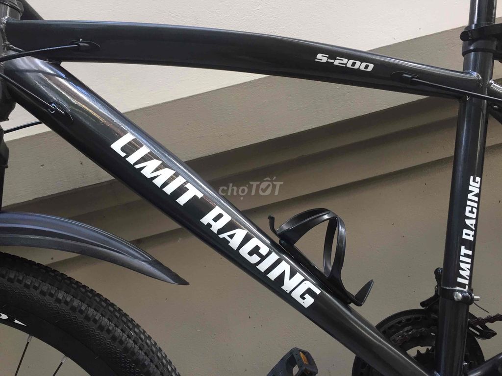 Xe đạp thể thao LIMITRACING-S200 mới đẹp( vành 26). Mua bán Xe đạp tại Quận Hoàn Kiếm Hà Nội được đăng bởi Kiệm hình 2