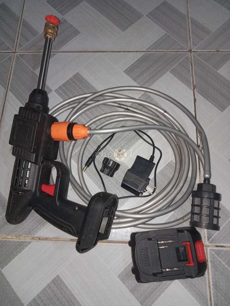 Bán máy sửa xe, vệ sinh, tưới cây 150k