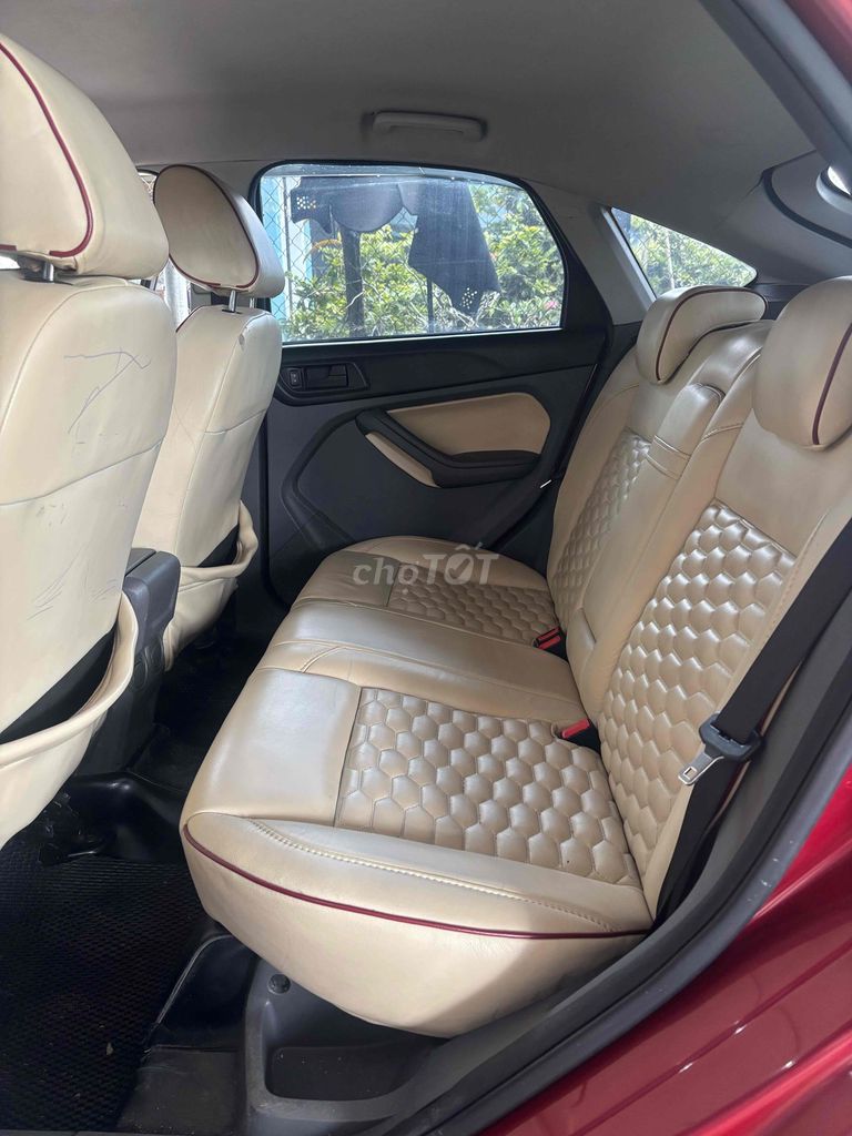 Ford Focus  số tự độg 2012 - 90000 km. Mua bán Ô tô tại Huyện Cẩm Mỹ Đồng Nai được đăng bởi Quân car Đn hình 10