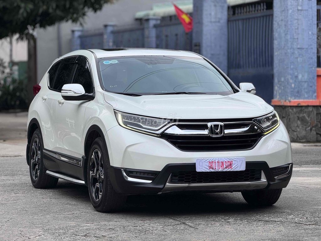 Bán Honda CR V 2018 L cao cấp hỗ trợ bank. Mua bán Ô tô tại Quận 3 Tp Hồ Chí Minh được đăng bởi Hoàng Gia Auto hình 3