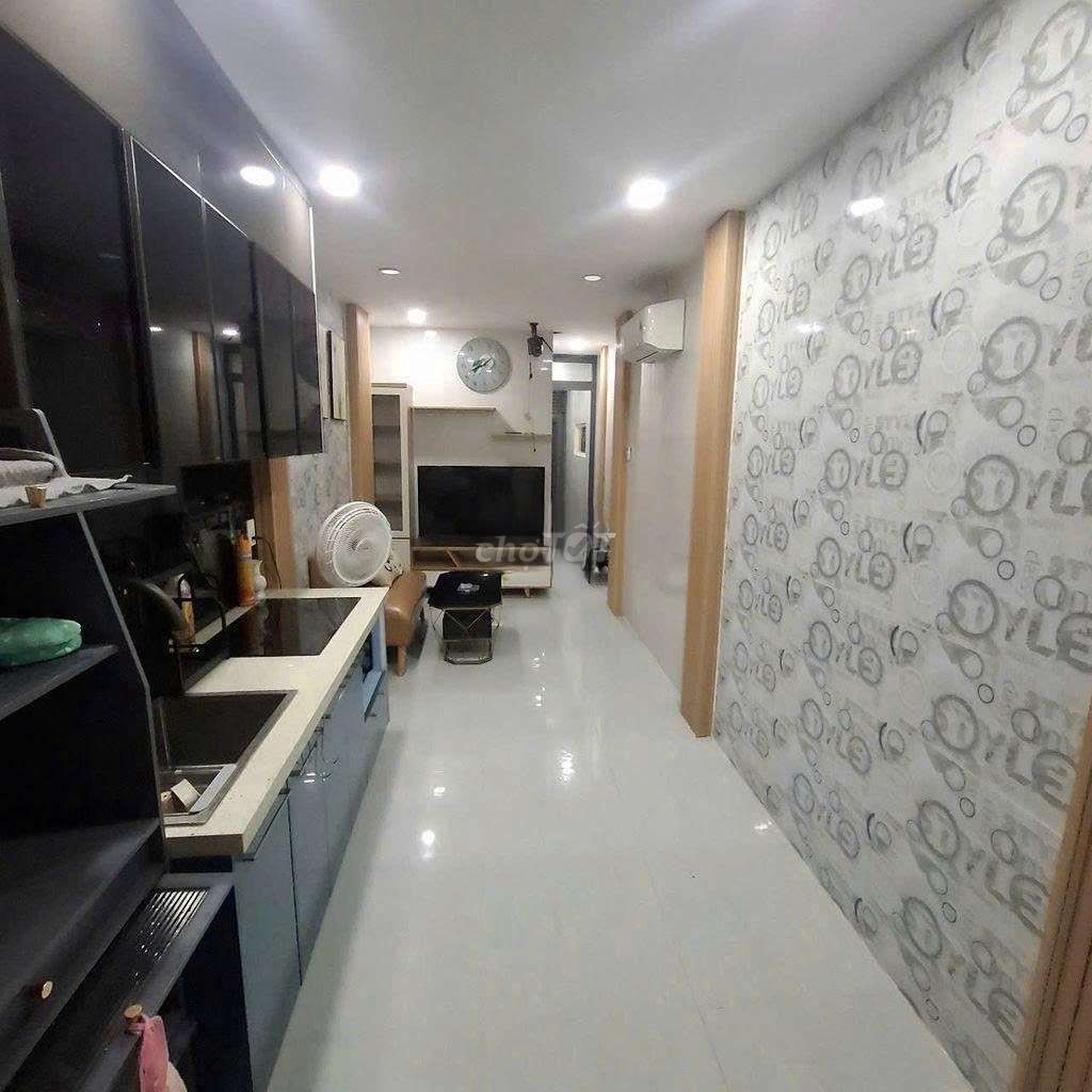 nhà nc mới full nội thất Xịn tr 2 lầu 2pn 3vs ng.Thị Minh khai p5 Q3