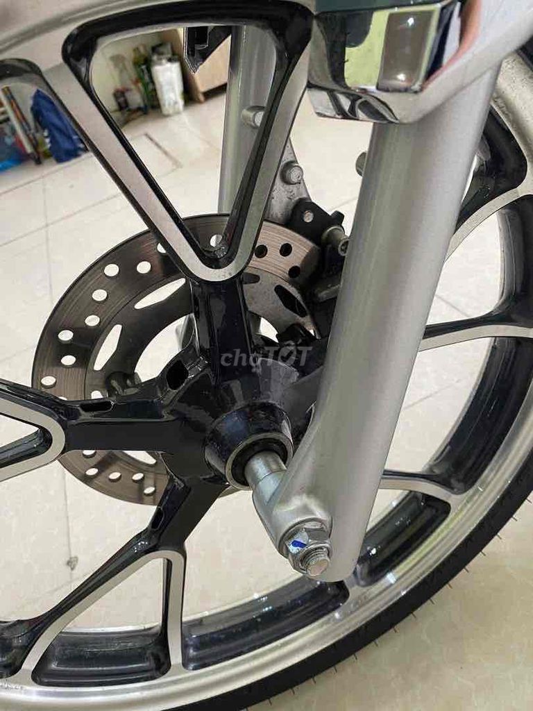 Super cup xanh biển 1800km bsđg vip 68AB-86868 99%. Mua bán Xe máy tại Quận 1 Tp Hồ Chí Minh được đăng bởi Tiến Nguyễn Q1 hình 6