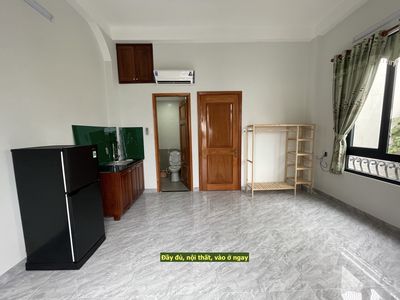 Phòng ban công, Đủ nội thất, an ninh, không chung chủ, giờ tự do