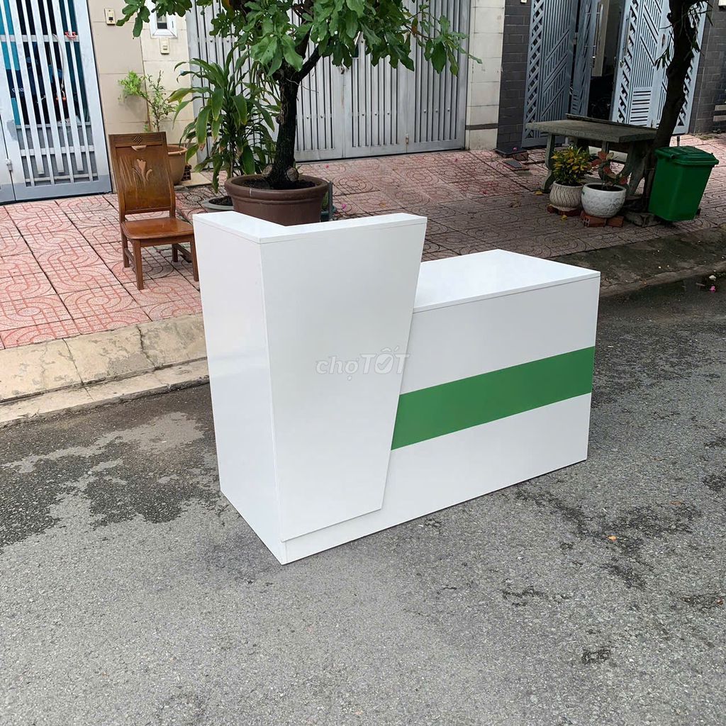 Quầy lễ tân, quầy thu ngân gỗ MDF chống ẩm 1m4. Mua bán Đồ chuyên dụng, Giống nuôi trồng tại Quận Gò Vấp Tp Hồ Chí Minh được đăng bởi Thanh lý Phú Nhàn hình 5