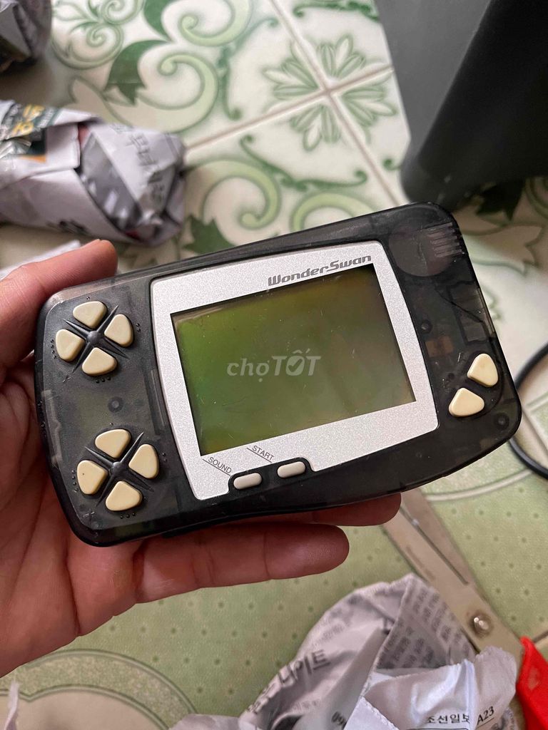 Máy chơi game WonderSwan Đen. Mua bán Thiết bị chơi game tại Thành phố Huế Thừa Thiên Huế được đăng bởi A Na hình 1