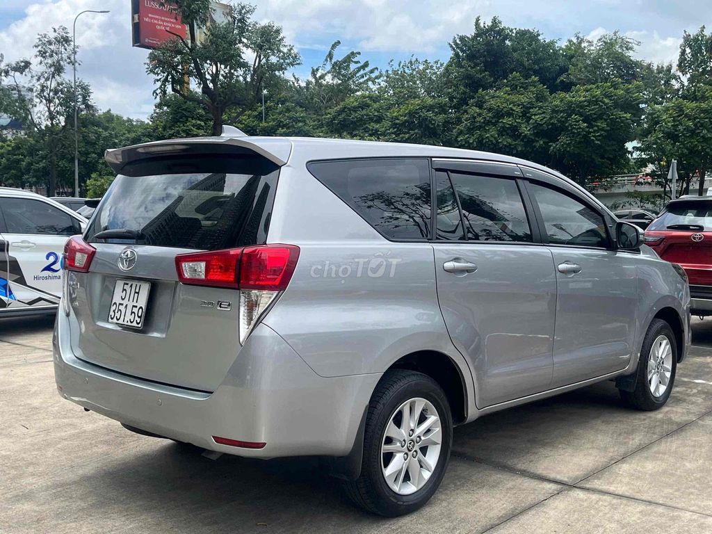 Toyota Innova 2.0E MT 2020 механическая коробка серебристый