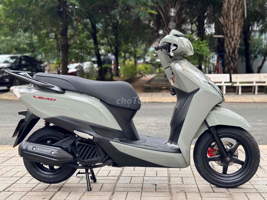 Honda Lead 125 2013 Мастер по производству зеленого цемента