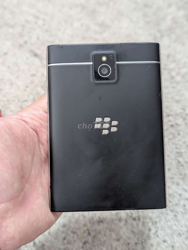 Blackberry Passport 32GB Đen**. Mua bán Điện thoại tại Quận Hoàng Mai Hà Nội được đăng bởi đông hình 3
