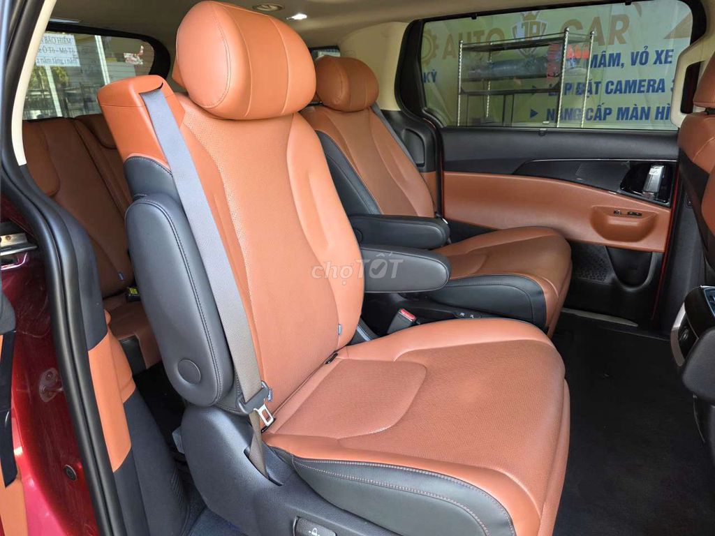 Kia Carnival 2024 Signature 2.2D,màu đỏ,26.000 km. Mua bán Ô tô tại Quận Bình Tân Tp Hồ Chí Minh được đăng bởi Son Do hình 9