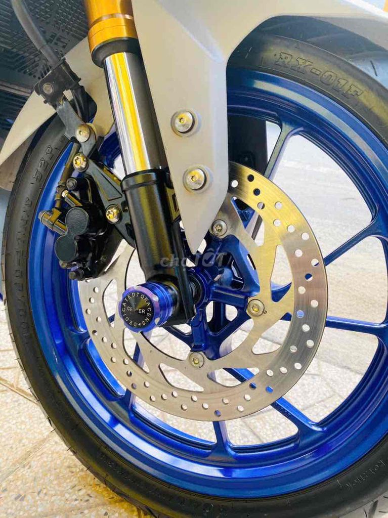 R15 đời 2020. Mua bán Xe máy tại Quận Ninh Kiều Cần Thơ được đăng bởi CHXM Tân Liên Hưng 2 hình 7