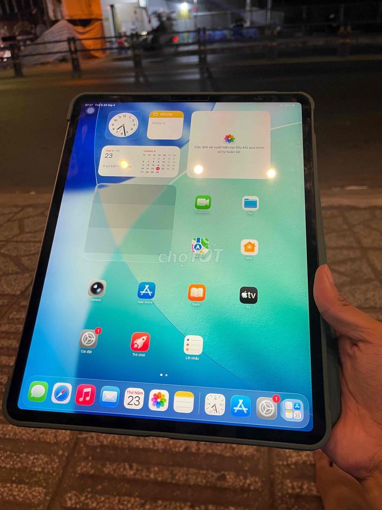 Apple iPad Pro 12.9 inch 2018 Xám. Mua bán Máy tính bảng tại Quận Bình Thuỷ Cần Thơ được đăng bởi KengBu hình 1