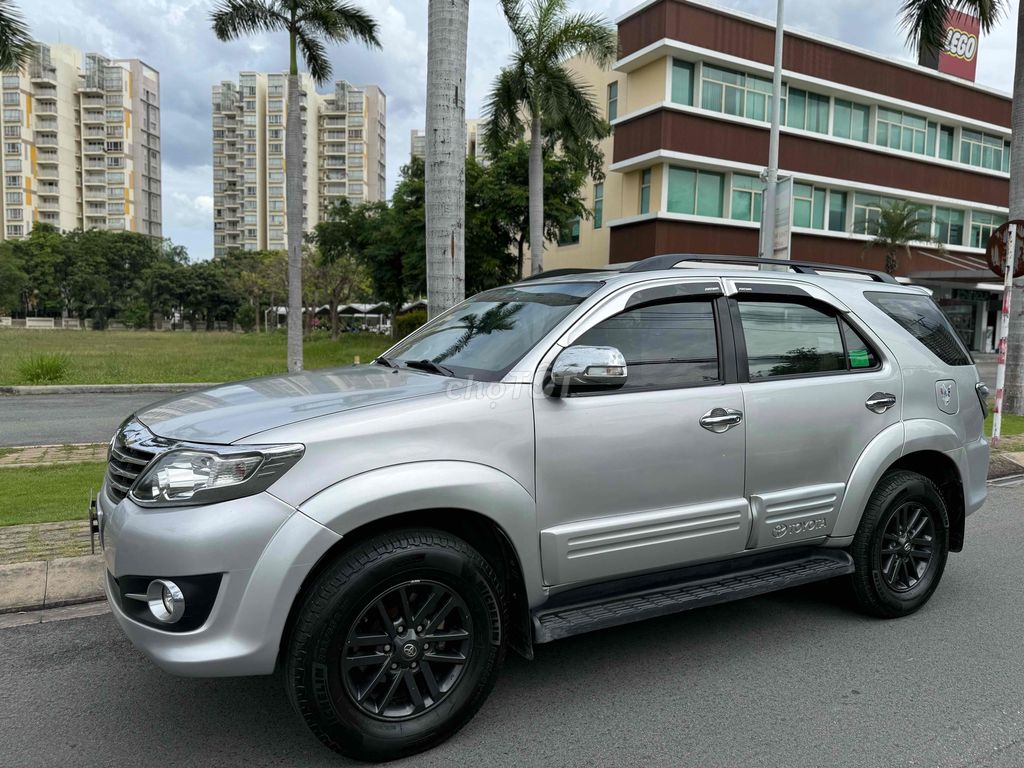 Toyota Fortuner 2016 2.7V tự động zin cọp siêu êm