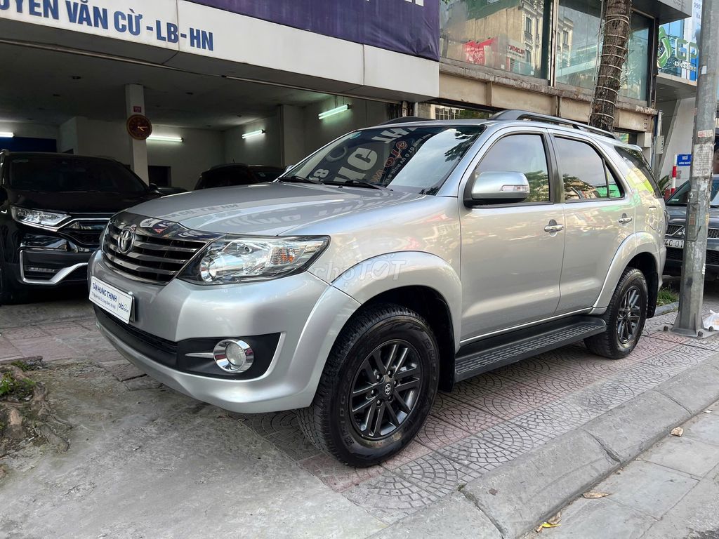 Toyota Fortuner 2.7V sx 2015 đk 2016 biển HN. Mua bán Ô tô tại Quận Long Biên Hà Nội được đăng bởi AUTO TÂN HƯNG THỊNH hình 3